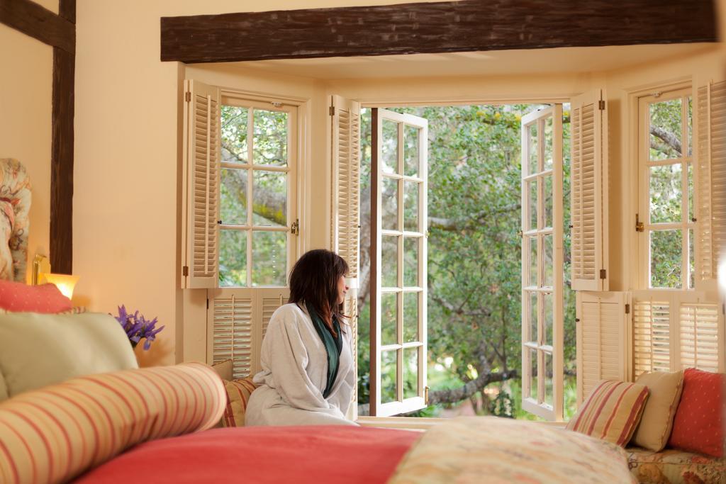 Old Monterey Inn Room photo